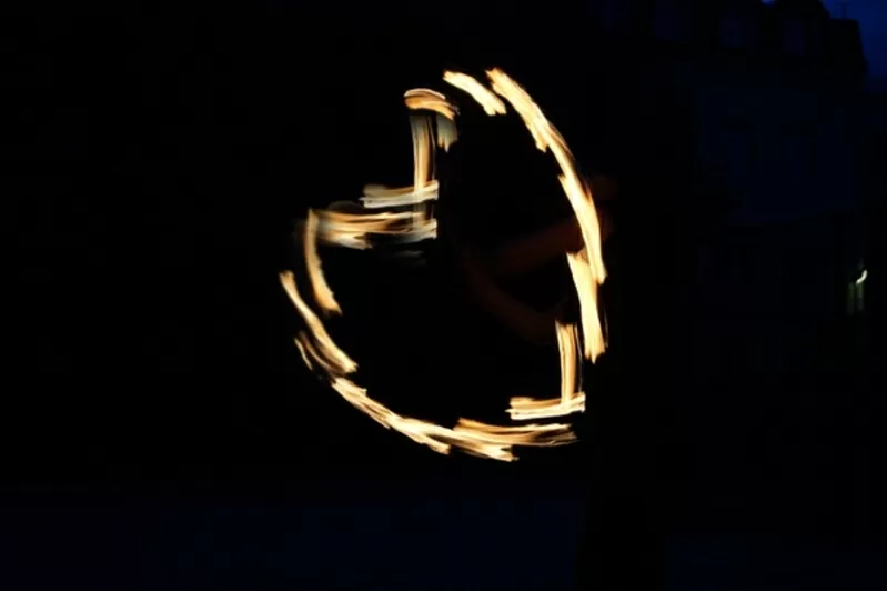 Огненное, светодиодное и пиротехническое шоу от группы Этр Аллюм 4