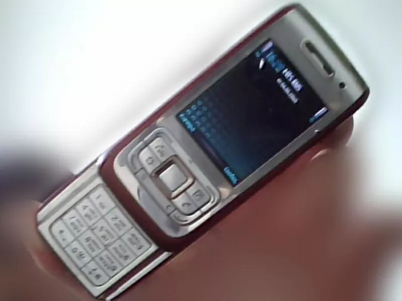 Продам Nokia e65        